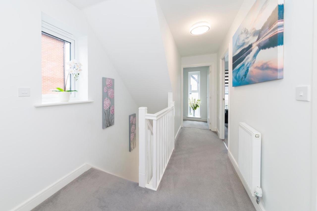 Greenfield Modern 3Br Home - Southcote Lane , Reading Esterno foto