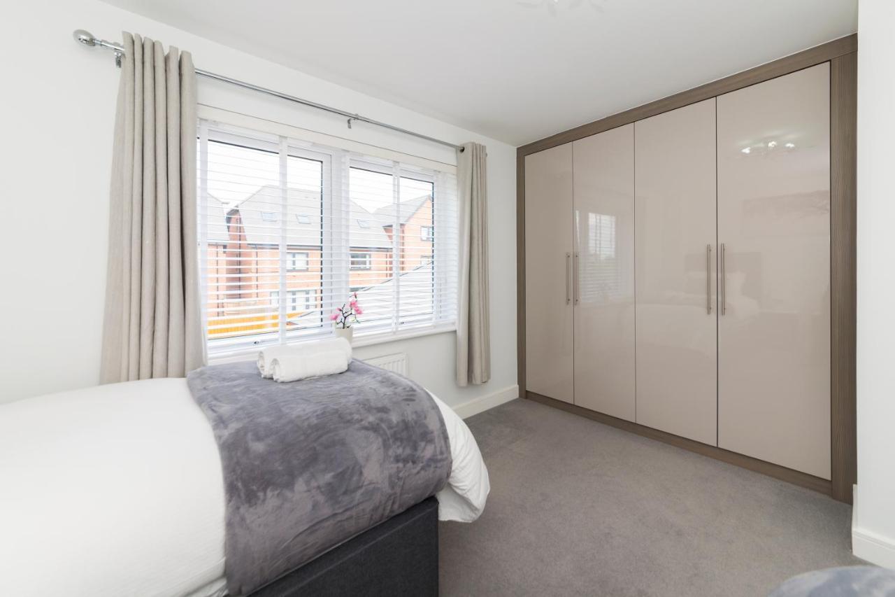 Greenfield Modern 3Br Home - Southcote Lane , Reading Esterno foto