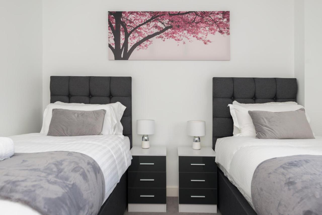 Greenfield Modern 3Br Home - Southcote Lane , Reading Esterno foto
